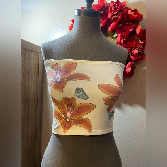 Edikted Tiger Lily Print Cotton Tube Top - Picture 3 of 9